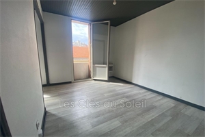t1 bis à la location -   83000  TOULON, surface 19 m2 location t1 bis - UBI475191371